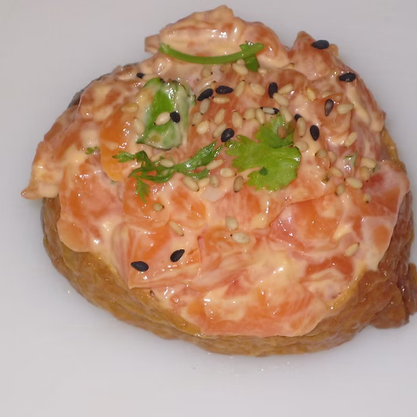 Inari de salmón